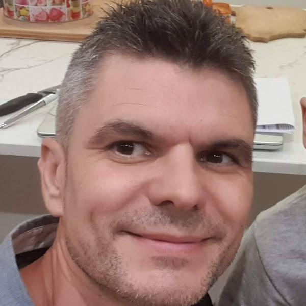 DANI RUIZ